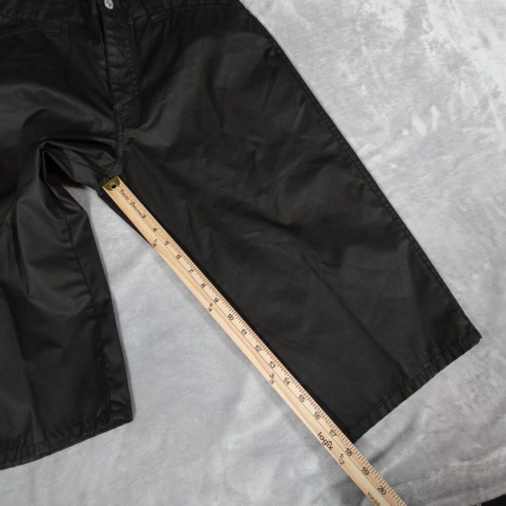 Vintage Levis Lot 53 Softshell Shorts Mens 30x18 Long Fit Skater Rave Style Y2K - Picture 10 of 12
